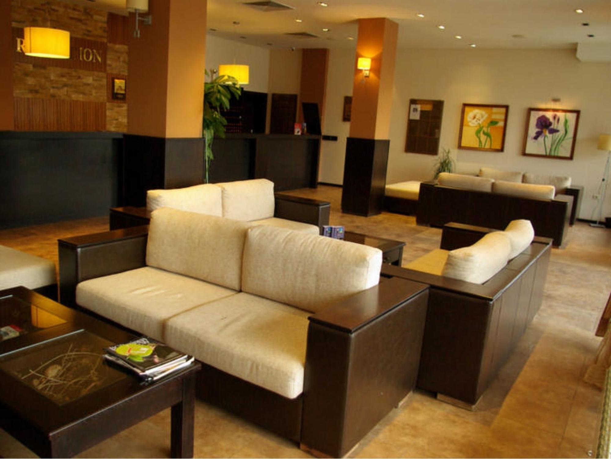 Bansko Ski Apartments In Bansko Royal Towers מראה חיצוני תמונה